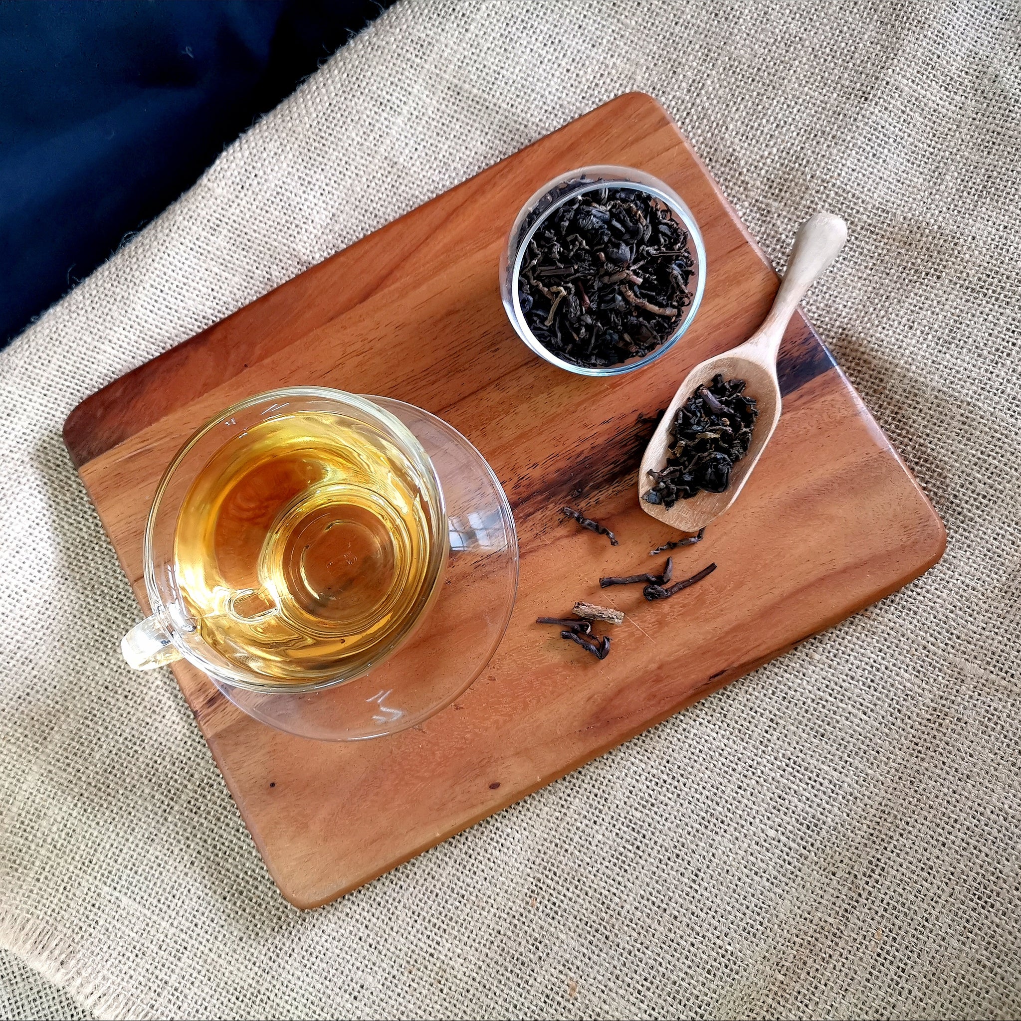 Yu Xiang Oolong Tea - ACORN DISTRIBUTION PTE LTD